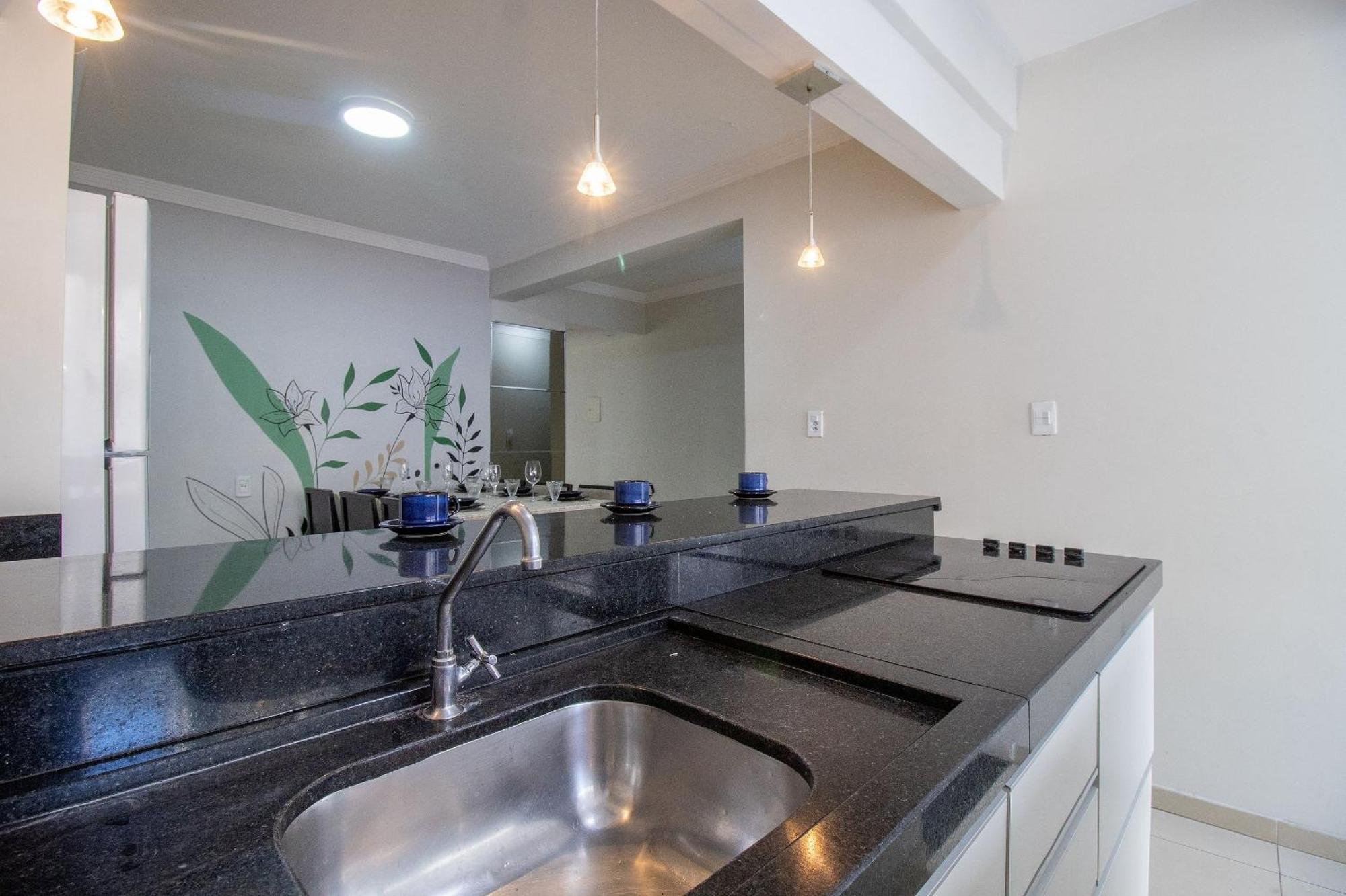 Mau21 - Av. Brasil. 3 Dorm, Climatizado, Churrasq